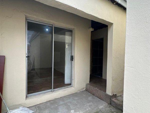 2 Bedroom Property for Sale in Mdantsane Eastern Cape